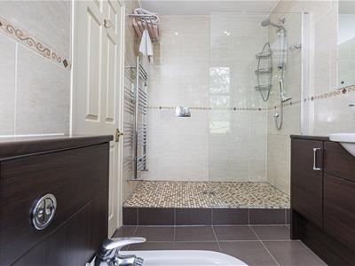 En Suite Shower Room